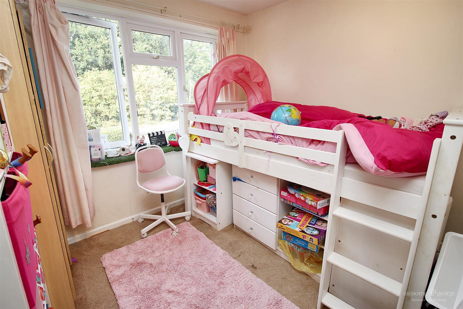 Taff Way, Tilehurst, Reading